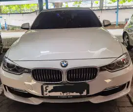 BMW 320i tangan pertama