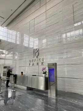 Sewa Kantor Fully Furnished unit 3 Pax di 18 Office Park Tb Simatupang