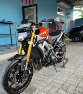 FOR SALE!! YAMAHA MT-09 2015
