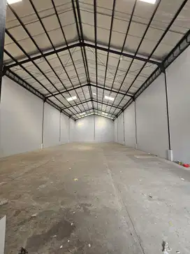 Gudang Baru Strategis di Pinggir Jalan Utama Tigaraksa Tangerang