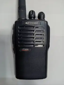 Radio HT Handy Talky Kirisun PT4200 VHF 147-174 Mhz