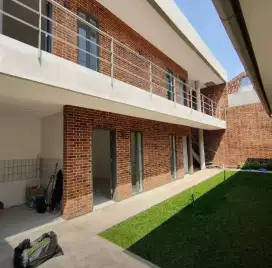 Dijual Rumah Modern Lokasi Sayap Riau