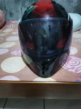 Helm ori Yamaha.