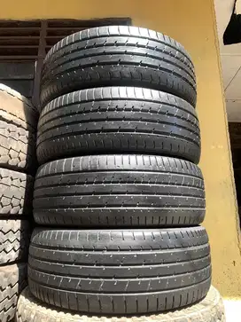 Ban 225/55 R19 Merek TOYO