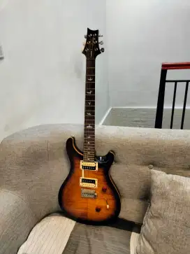 PRS Custom 24 SE kond mulus  spt baru original..kelengkapan softcase.