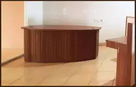 Meja kantor - meja admin - workstation PC - lebar dan lega