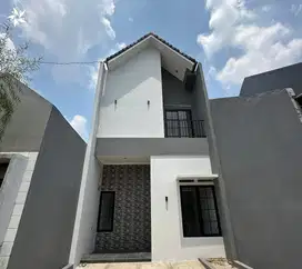 Rumah Cluster Pinggir Jalan Raya Pengasinan Sawangan Kota Depok jual