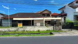 DIJUAL RUMAH SANGAT STRATEGIS