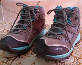 Sepatu Arei Anak size 36 Second