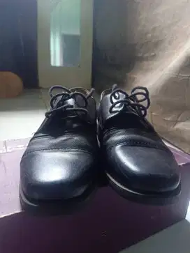 Sepatu Pantofel