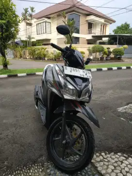 Vario KZR 125 Black CBS ISS Pgm-Fi