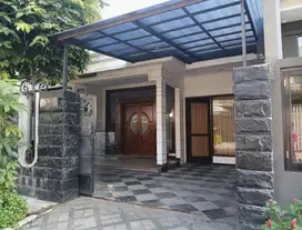 Rumah Kertajaya Indah , Strategis