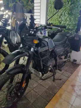 Royal Enfield Himalayan 411 2021