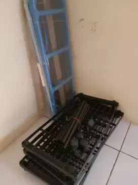 Rak sepatu dan rak serbaguna