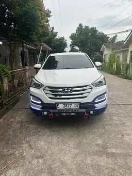 Dijual, mobil Santa Fe Bensin 2015