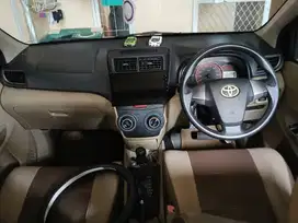 Avanza matik 2013