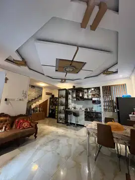 Dijual Rumah 2.5 Lantai Full Furnished di Permata Harapan Baru, Bekasi