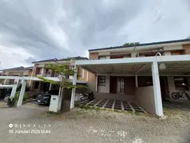RUMAH BALI GARDEN CITY VIEW Dago dengan Pemandangan Indah Kota Bandung