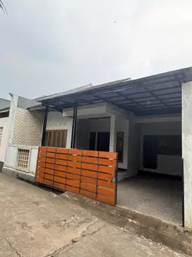 SEWA RUMAH STRATEGIS JATIWARNA 1,2 KM DARI TOLLl JORR
