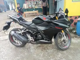Dijual CBR 150 R tahun 2022 akhir