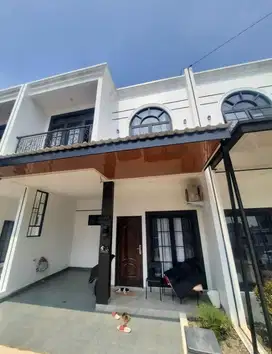 Rumah eropa lokasi bergengsi kelapa dua Depok - 2 menit RS Brimob