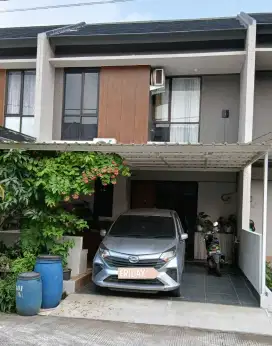 TAKE OVER RUMAH 2 LANTAI