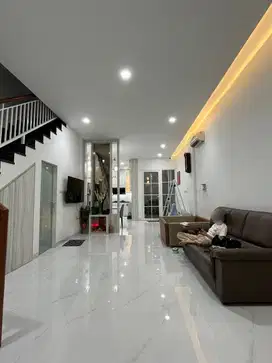 Villa Komplek Madio Regency ( Madio Santoso / Krakatau )