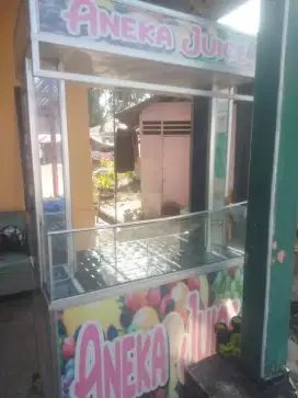 Dijual etalase jus atau pop ice 600