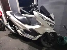 Dijual motor Honda PCX tahun 2019 surat2nya lengkap pajak hidup