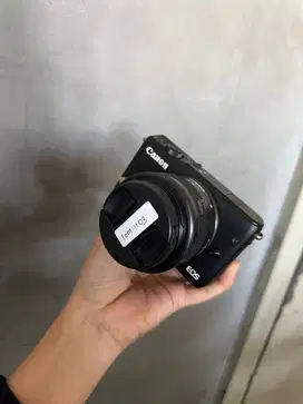 KAMERA CANON M10 + KIT
