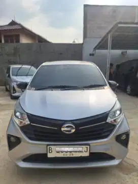 Daihatsu Sigra R Matic 2023 Silver Metalik
