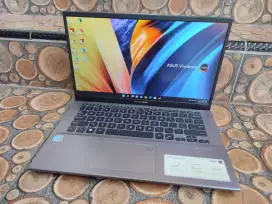 Asus quadcore full fitur ram 8gb ssd 256gb FHD ips backlit fingerprint
