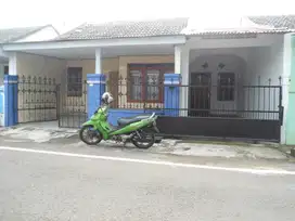 Disewakan Rumah dekat UNMER Kota Madiun