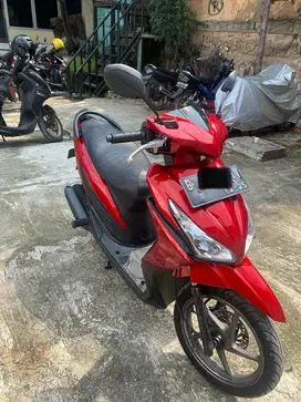 Di jual honda vario 110 FI 2015