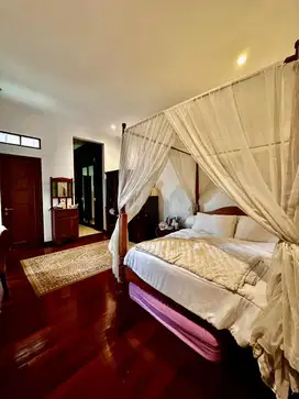 Cipete Rumah Modern Minimalis Siap Huni