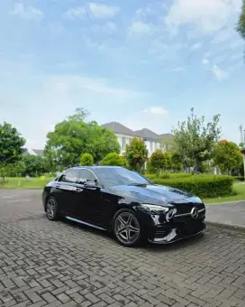 (LOW KM 15RB) Mercedes-Benz C300 AMG 2022