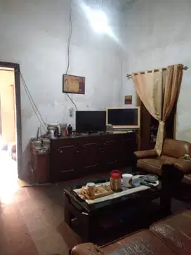 Sayap Lengkong Rumah Bagus dijual siap huni