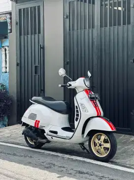 Vespa GTS 150 tahun 2015