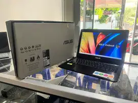 ASUS CORE I5gen7 NVUDIA 930MX SSD 256 GB RAM 8 GB