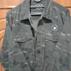 Kemeja Jaket Pria BGSR ARMY SIZE M