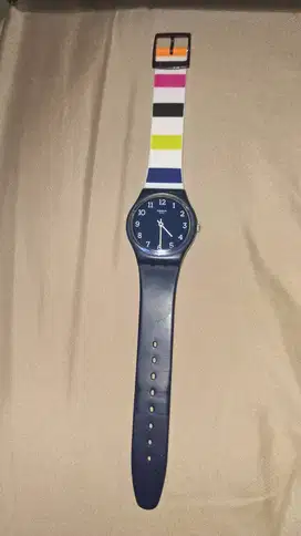 Swatch navy putih list rainbow