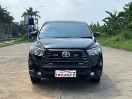 LOW KM Toyota Innova 2.4 G AT SOLAR 2022 Hitam