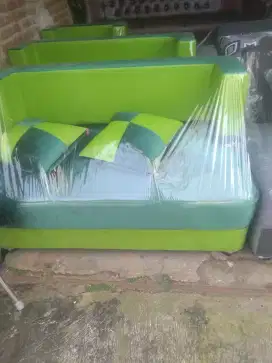 Kursi  sofa  satu set