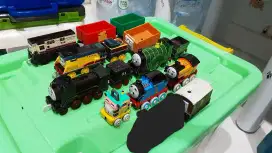 Mainan anak kereta thomas 1 set