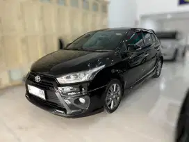 Toyota Yaris S TRD sportivo 2015 hitam matic siap pakai