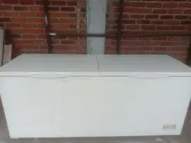 Frezeer modena 700 liter