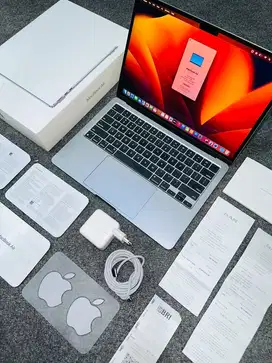 Macbook Air M2 13” 8/256 iBox