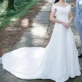 DIJUAL Preloved Wedding Dress Berekor