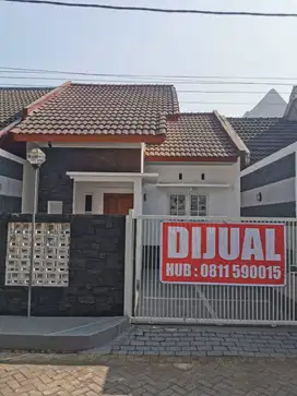 DI JUAL RUMAH SIAP HUNI COCOK UNTUK PENGANTIN BARU LB 45, LT 81 MALANG
