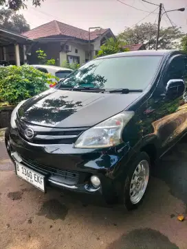 Xenia M 2012 Manual